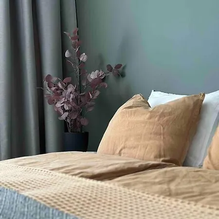 Modern With Great Location, Free Parking And Netflix * Kuopio