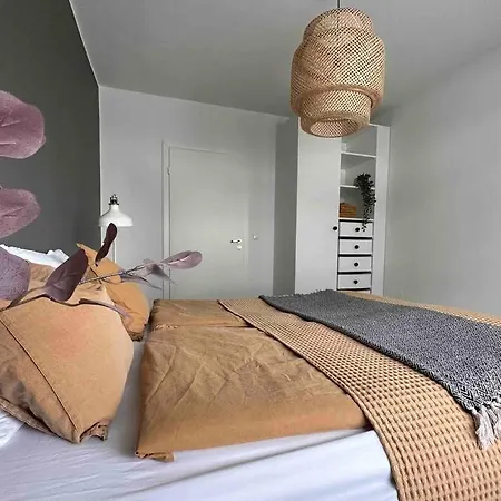 Modern With Great Location, Free Parking And Netflix Appartement