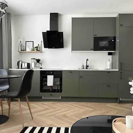 Modern With Great Location, Free Parking And Netflix Kuopio