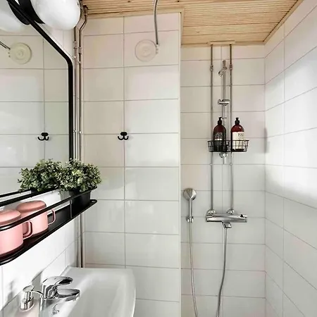 Modern With Great Location, Free Parking And Netflix Appartement *
