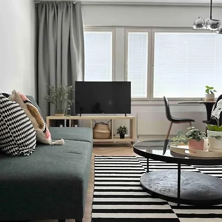 Appartement Modern With Great Location, Free Parking And Netflix